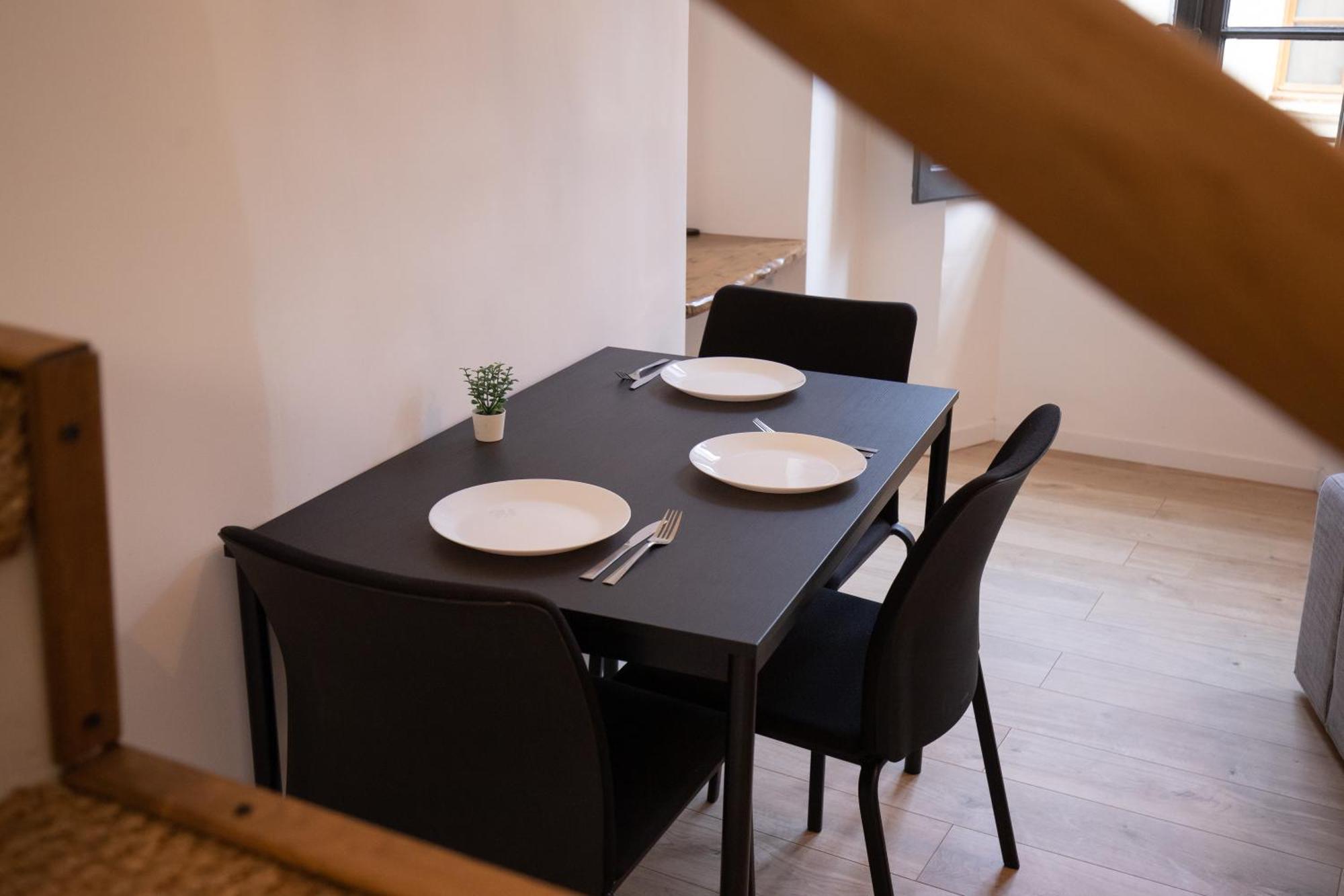 Le Duplex - Hypercentre - Wifi Apartment Carpentras ภายนอก รูปภาพ
