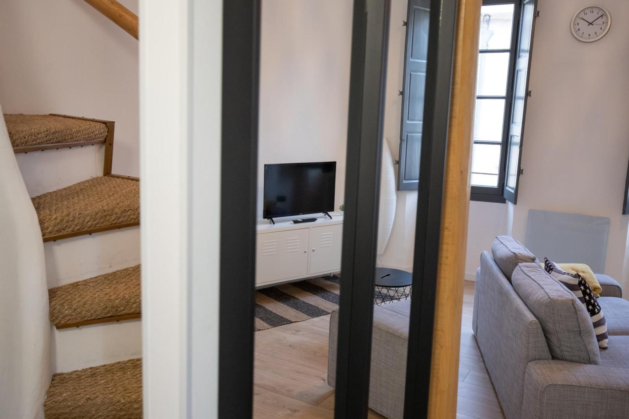 Le Duplex - Hypercentre - Wifi Apartment Carpentras ภายนอก รูปภาพ