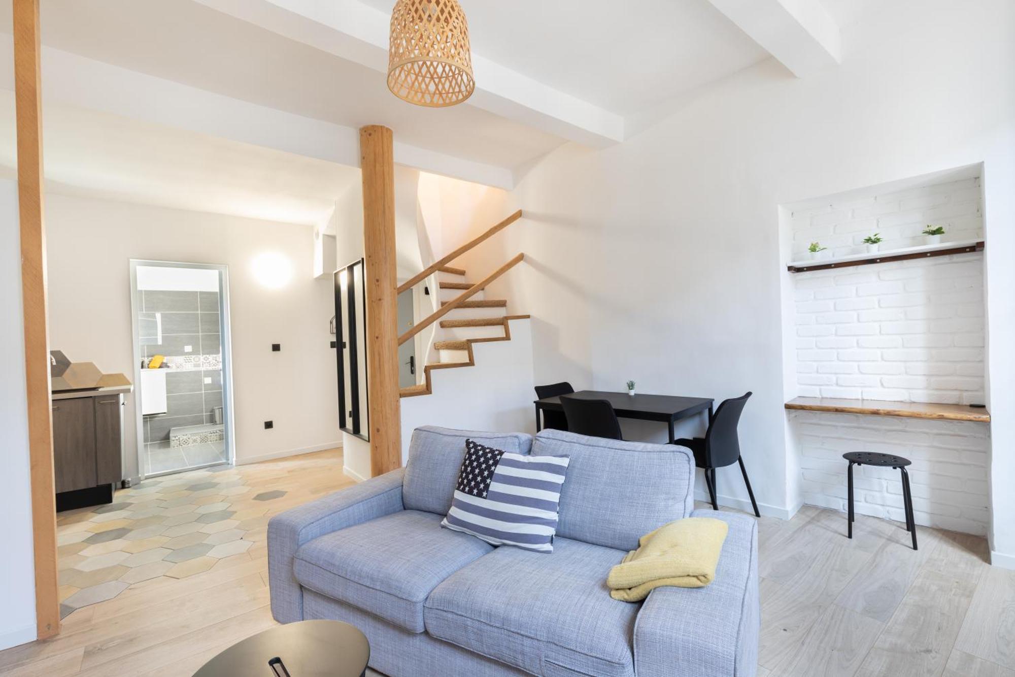 Le Duplex - Hypercentre - Wifi Apartment Carpentras ภายนอก รูปภาพ