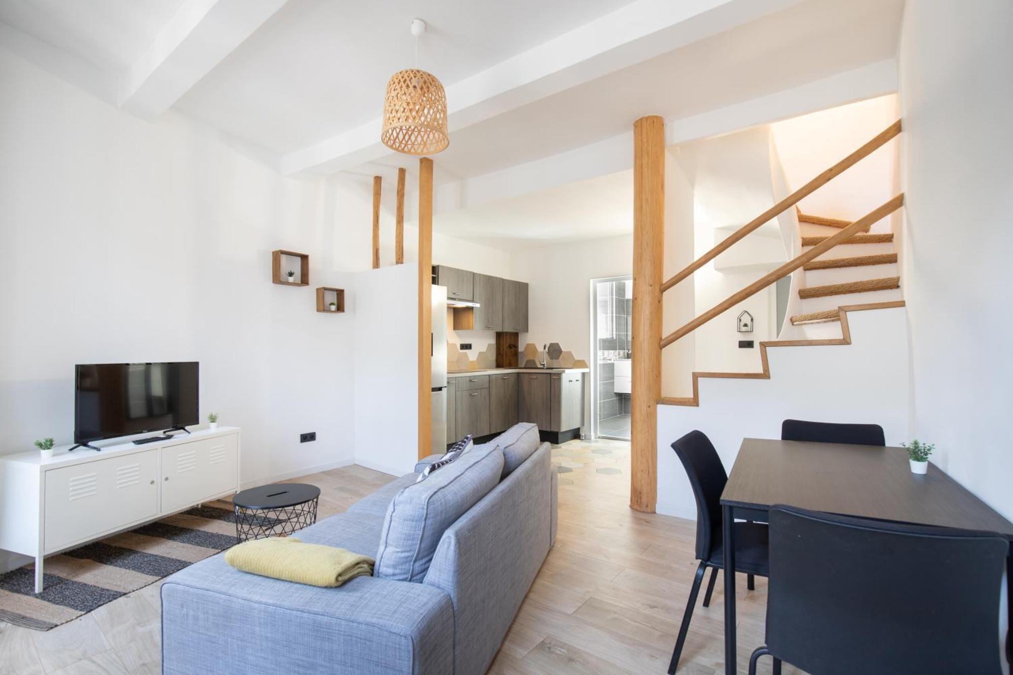 Le Duplex - Hypercentre - Wifi Apartment Carpentras ภายนอก รูปภาพ