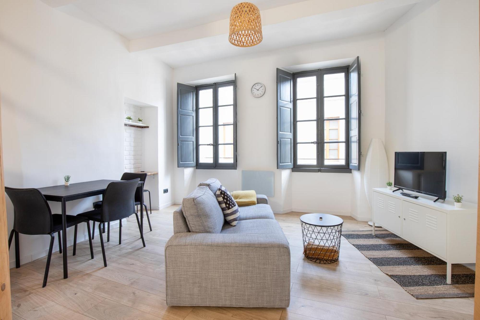 Le Duplex - Hypercentre - Wifi Apartment Carpentras ภายนอก รูปภาพ