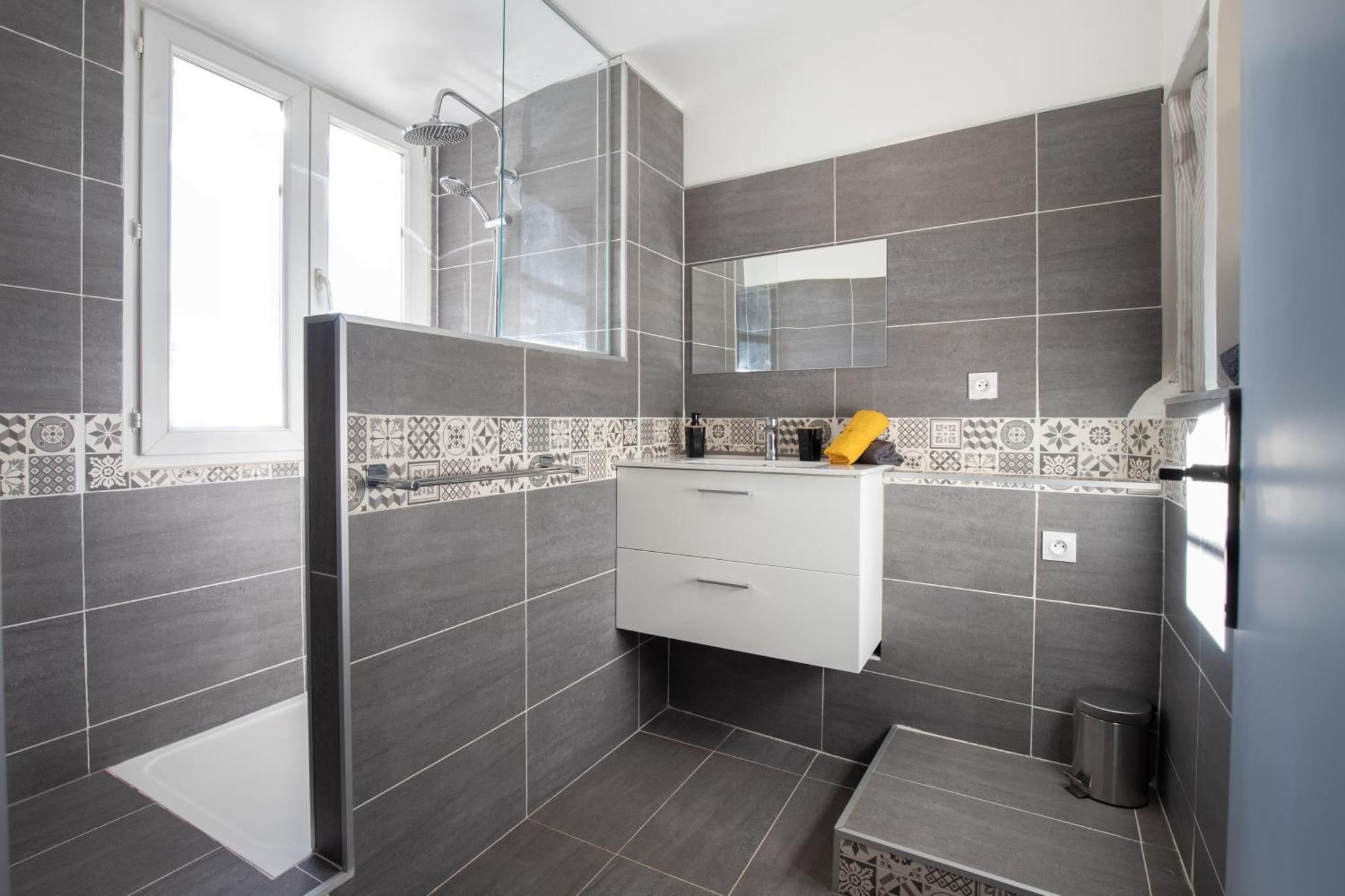 Le Duplex - Hypercentre - Wifi Apartment Carpentras ภายนอก รูปภาพ